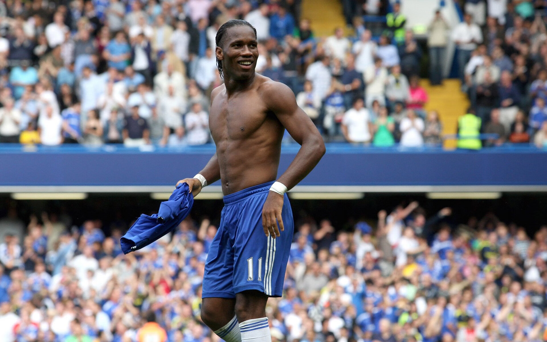 决胜时刻，快船巅峰对决篮网，恩比德意外成为关键先生